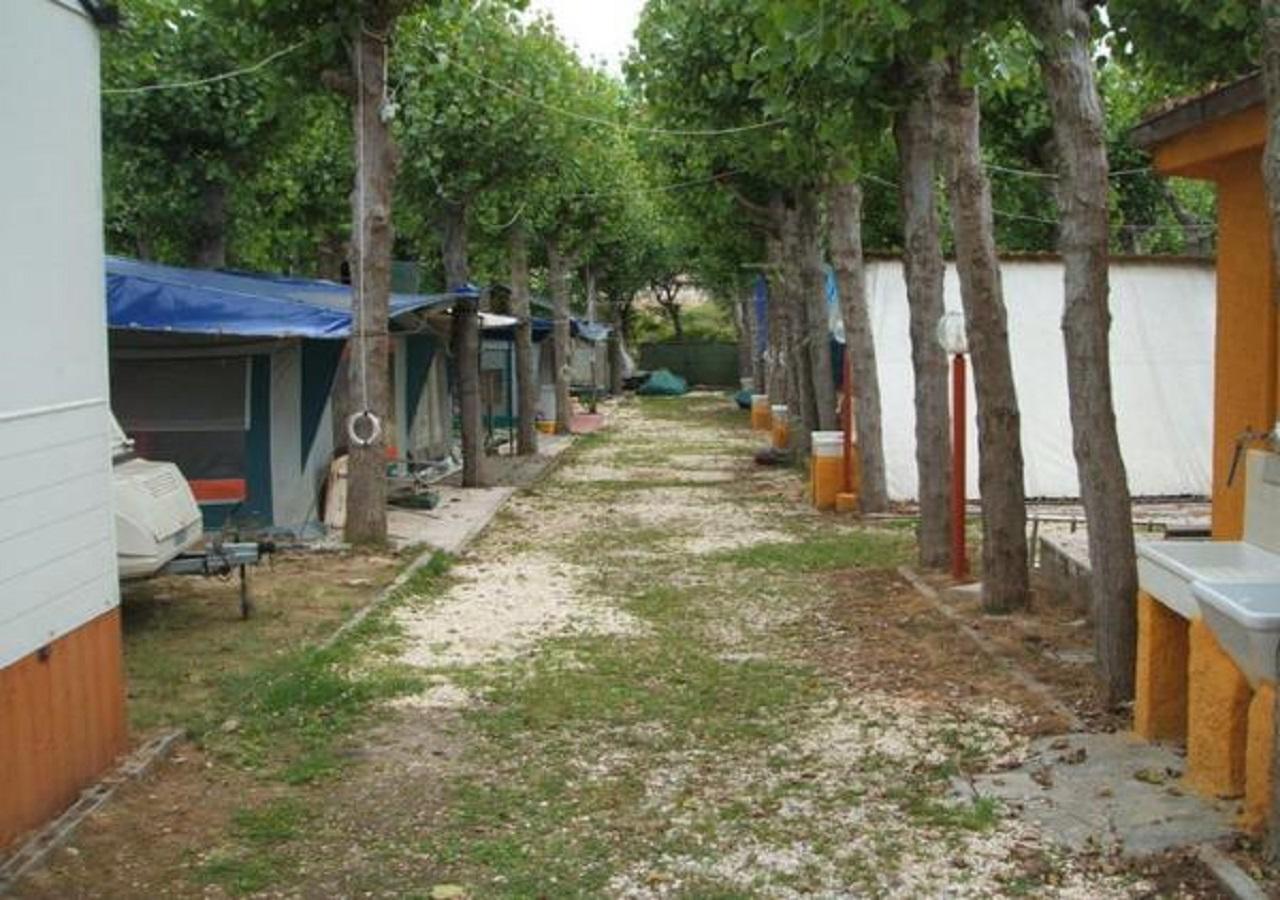 Camping Borghetti ออร์โตนา ภายนอก รูปภาพ